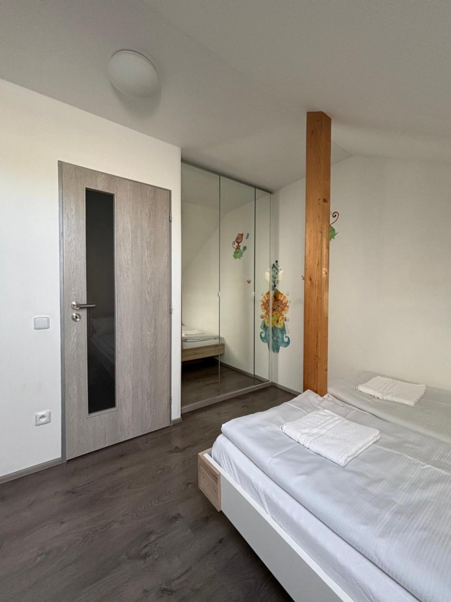 Apartmany Marco Polo เลดนิตเซ ภายนอก รูปภาพ